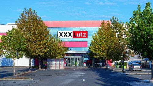XXXLutz, al doilea cel mai mare retailer de mobilier din lume, deschide în București primele două magazine din România