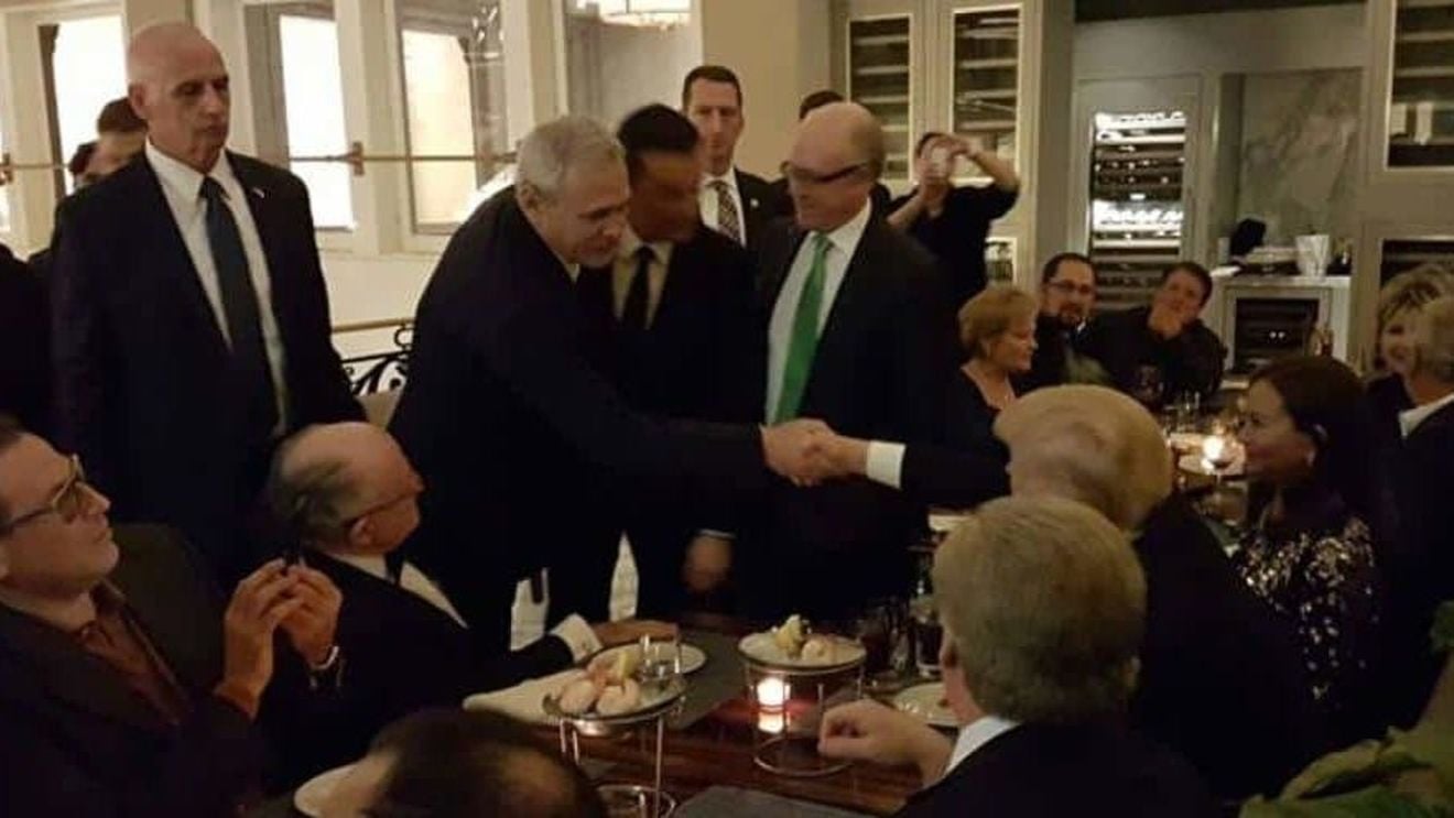 Oficial: Ceremonia de inaugurare a lui Trump, investigată de procurorii americani, care cer detalii inclusiv despre oportunitățile foto cu Trump. Liviu Dragnea a participat la evenimentul din ianuarie 2017, invitat de Elliott Broidy