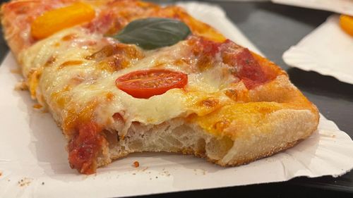 VIDEO Specialist mondial în nutriție: Nu mâncați după ora 21:00. Legătura între gustările târzii și grăsimea abdominală. Studii