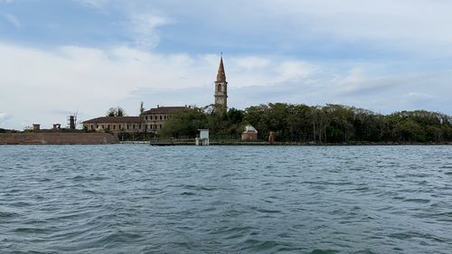 Insula „bântuită” din Veneția va deveni un paradis exclusiv pentru localnici, unde turiștii vor avea acces interzis