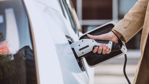 Costinești își modernizează infrastructura cu noi stații de încărcare pentru mașini electrice