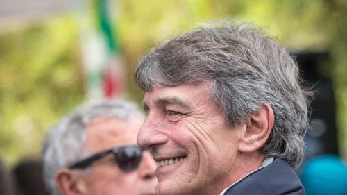 Dacian Cioloș, la moartea lui David Sassoli: ”În carantina din primăvara 2020 a deschis cantinele Parlamentului European pentru mesele săracilor și birourile pentru femeile fără adăpost”