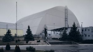Centrala nucleară de la Cernobîl a rămas fără energie electrică după un atac rus /  Învelişul de siguranţă împiedică eliberarea de materiale radioactive în mediu