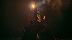Armata americană a doborât o rachetă lansată din Yemen către un distrugător american din Marea Roșie