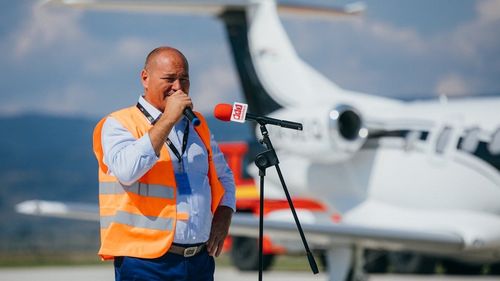 Cine este omul de afaceri care a construit prima rampă aeriană spre Budapesta, din Ținutul Secuiesc / Localnic din Remetea, în primii 60 de milionari din Ungaria / Unul din oamenii de afaceri preferați ai guvernului Orbán