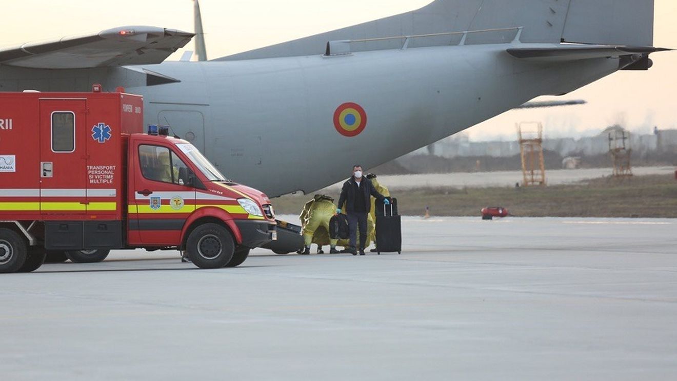 O aeronavă a Forţelor Aeriene Române a transportat în Germania un pacient cu arsuri din Târgu Mureș