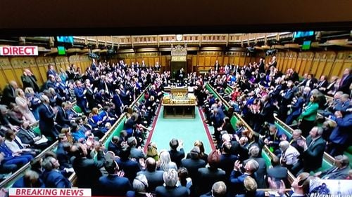 Zelenski, discurs în Parlamentul Marii Britanii: 50 de copii au fost uciși până în prezent și mulți alții sunt răniți. Ucrainenii nu doreau să fie mari, dar au devenit, luptând cu una dintre cele mai puternice forțe militare din lume