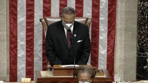 VIDEO Stupoare în Congresul american și pe rețelele sociale după ce un democrat și-a încheiat rugăciunea cu formula ”amen and a-woman”