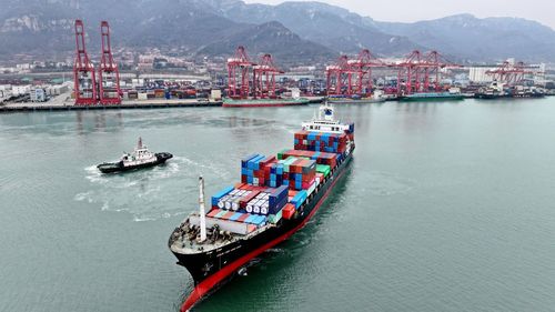 Germania va reexamina politicile comerciale față de China, în special cele „relevante pentru securitate”