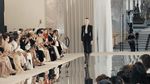 Casa Schiaparelli şi corsetele sale din silicon au deschis Săptămâna Modei haute couture de la Paris