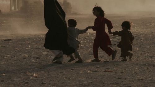 13 afgani și somalezi, prinși când voiau să intre ilegal în România din Serbia