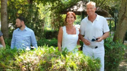 Iohannis a decorat de Ziua Educației colegiul din Sibiu la care a predat el și liceul la care predă Carmen Iohannis