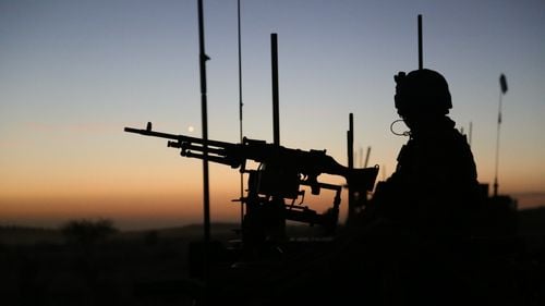 Interzicerea exporturilor de arme din Regatul Unit către Israel ar întări Hamas - ministrul britanic de Externe