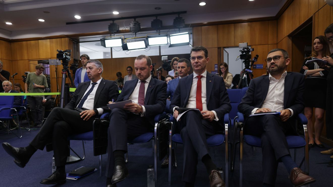 VIDEO Ministrul Muncii: La o pensie de 3.100 de lei sarcina în plus este 10 lei / Ministrul Sănătății: Se iau concedii medicale de 1-2 zile fix înainte de sărbătorile legale, se fac punți / Ministrul Finanțelor: Sunt foarte optimist că ne vom menține ratingul Fitch / Ministrul Educației: Garantez salariile și nu dăm oameni afară / Patru miniștri detaliază pachetul fiscal