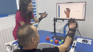 Alexandru Rogobete: Spitalul Clinic Judeţean de Urgenţă din Timişoara, pas revoluţionar în modernizarea serviciilor de recuperare medicală. A devenit cel mai performant centru de recuperare robotizată din România
