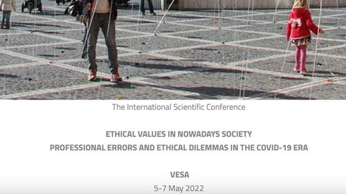 Sejur de etică la Brașov. Cum arată dezbaterea academică atunci când în spațiul public domină acuzațiile de plagiat la cel mai înalt nivel? Plătitul polițelor, “exagerările”, un moment T0 și rolul instanțelor – principalele griji în deschiderea unei rare conferințe pe tema eticii universitare