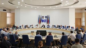 Consiliul Județean Olt: Majoritatea localităţilor se află în dificultate financiară. Li s-au repartizat sume cuprinse între 100.000 şi 800.000 de lei