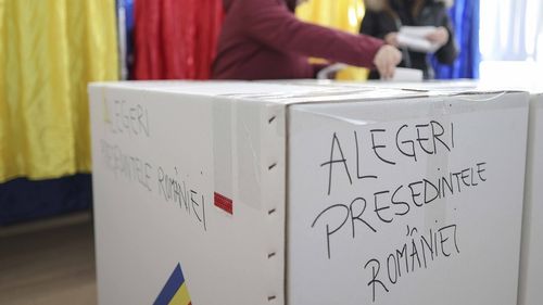 Romanian presidential elections re-run set for May 4 and 18, coalition confirms Crin Antonescu’s candidacy