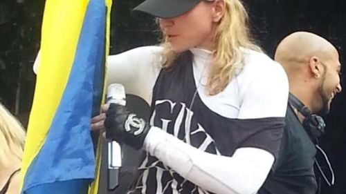 Pink Floyd, Madonna, Sting și The Cure, printre vedetele care sprijină Ucraina / Iggy Pop și-a anulat concertele în Rusia