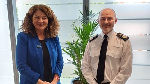 Geanta ministrei răspunzătoare de infracționalitate în Marea Britanie a fost furată la conferința șefilor poliției