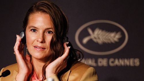 STYLAND, pe covorul roșu de la Cannes Film Festival 2026. Brandul românesc, purtat de Lisa Carlehed la conferința de presă a filmului Fjord