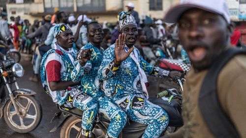 Cel mai bătrân șef de stat din lume: președintele Camerunului, Paul Biya, reales pentru un al optulea mandat, la vârsta de 92 de ani