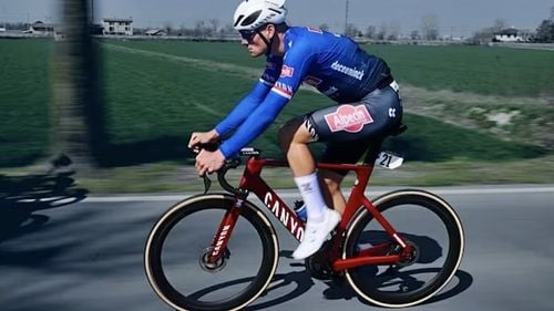 Abandon important în Turul Franței: Mathieu Van der Poel s-a retras din cauza unei pneumonii