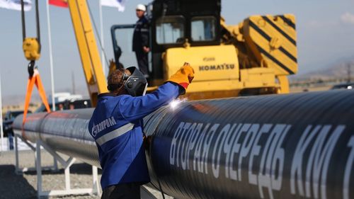 Klaus Iohannis, în conferința cu Ursula von der Leyen: ”Dependența de gazul rusesc trebuie terminată/ E nevoie de strategii pentru ca prețurile să nu explodeze și să sufoce economiile UE și românească”