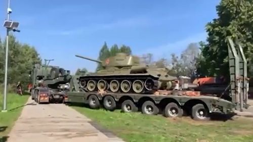 VIDEO Estonia: Un monument din epoca sovietică a fost înlăturat din Narva, un oraș cu o puternică minoritate rusă