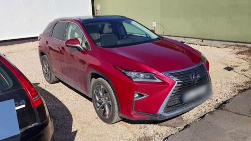 Lexus furat în doar patru minute dintr-un cartier din Braşov, găsit după o lună în Iași. Momentul a fost filmat