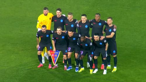 FCSB, învinsă de Steaua Roșie Belgrad în superioritate numerică, scor 0-1