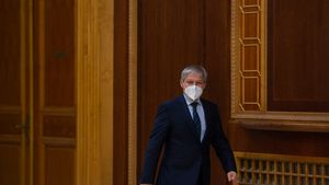 USR anunță că întâlnirea dintre Dacian Cioloș și Florin Cîțu s-a anulat. Cioloș i-a transmis lui Cîțu că va veni în Parlament cu un guvern monocolor