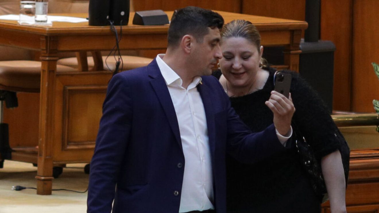 Nicuşor Dan: Respingerea candidaturii Dianei Şoşoacă, corectă din punct de vedere juridic, dar nu şi moral / "Cu George Simion m-am cunoscut prin 2006. Era foarte simpatic în perioada aceea. Acum mi se pare că joacă într-un film"