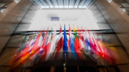 Comisia Europeană a retras un proiect de document care a născut controverse politice / Nu spuneți niciodată ”Crăciun” și ”doamnelor și domnilor”