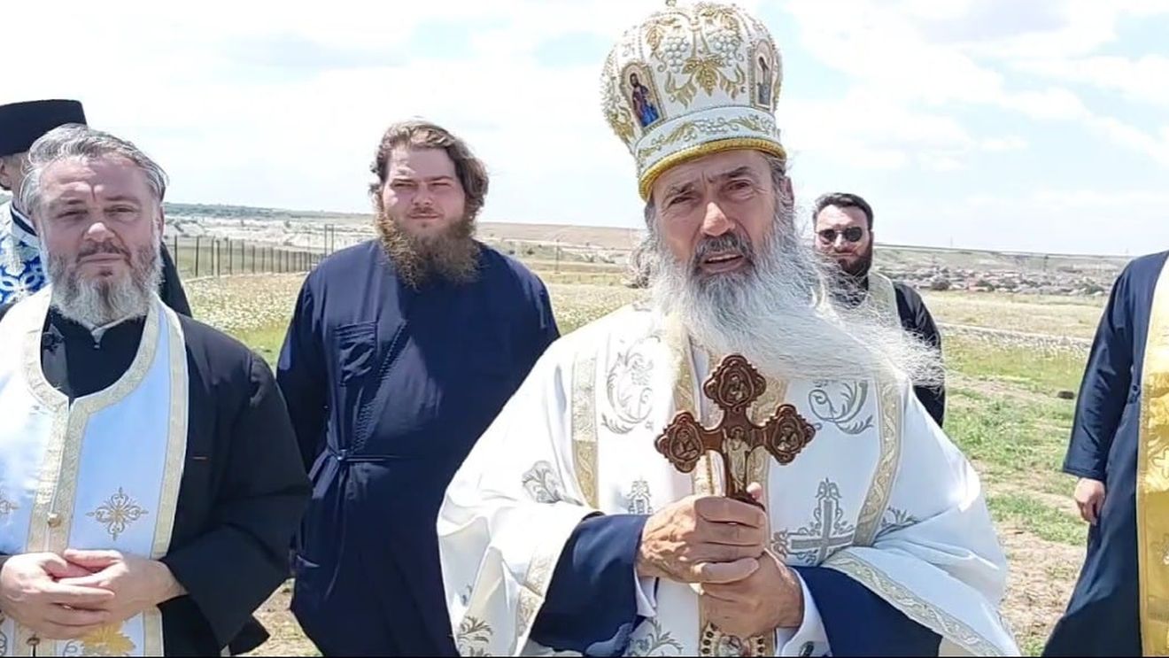 BREAKING Arhiepiscopul Teodosie, urmărit penal de DNA pentru cumpărare de influență / Reacția Patriarhiei / Arhiepiscopia Tomisului îl acuză pe purtătorul de cuvânt al Patriarhiei că s-a antepronunțat