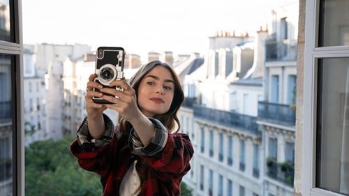 Air France se așteaptă la o creștere în 2025, bazându-se pe popularitatea serialului „Emily în Paris” care i-a făcut pe turiștii americani să fie atrași de capitala franceză