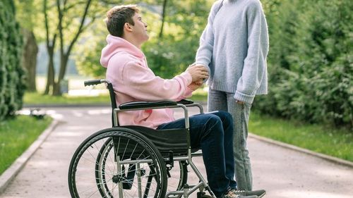 Aproape 1.200 de carduri europene pentru dizabilitate au fost emise în acest an de Ministerul Muncii. Află ce beneficii aduce un asemenea document