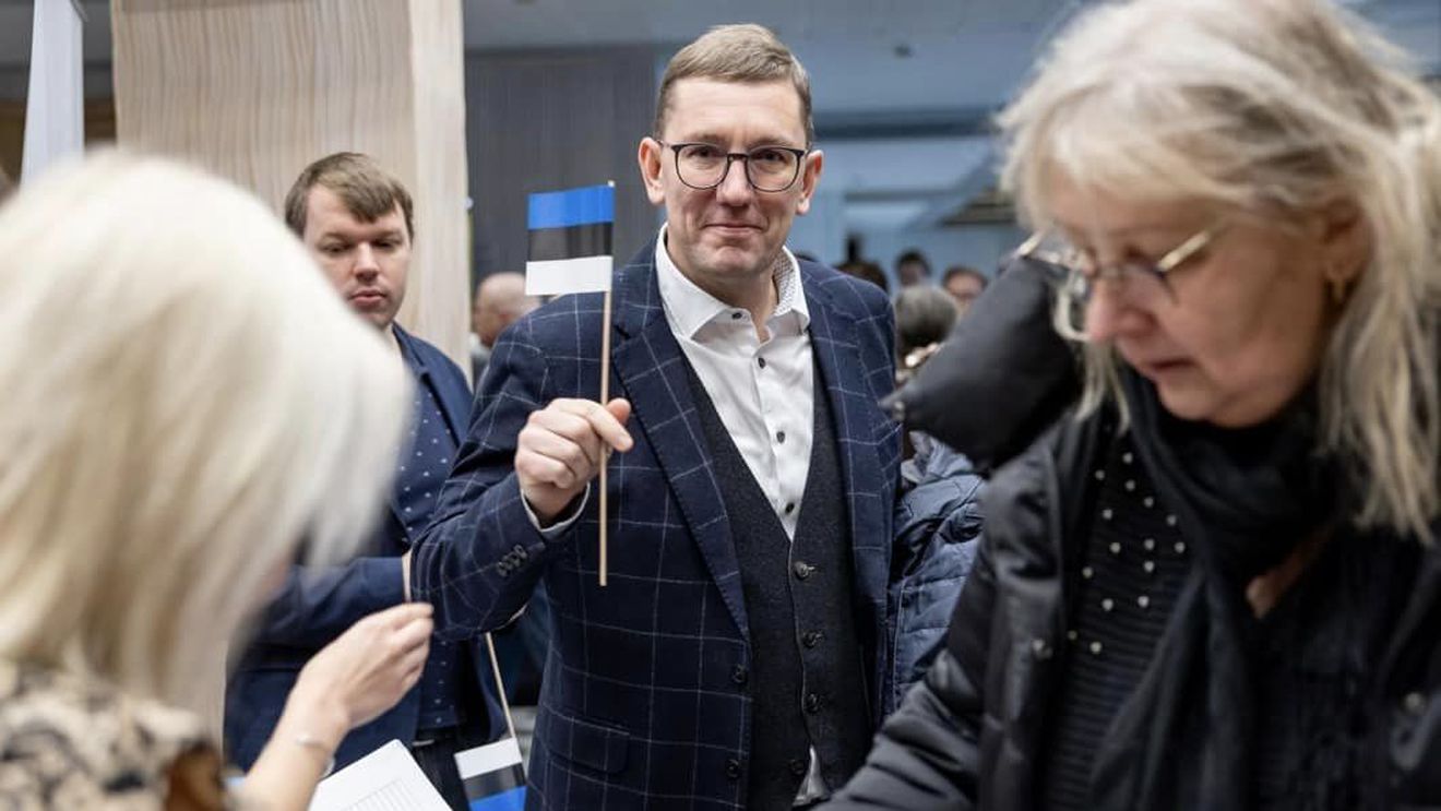 Estonia, dispusă să participe cu o companie la menţinerea păcii în Ucraina, afirmă premierul Michal