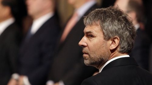 Oficial: Pro TV nu mai este deținută de americani. Compania-mamă a vândut postul celui mai bogat ceh