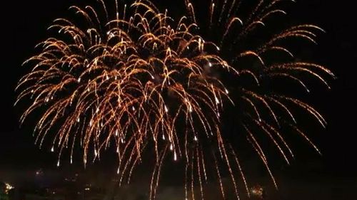 Fenomenul care a stricat mai multe spectacole de artificii în România, în noaptea de Revelion. Surpriză la Târgu Jiu