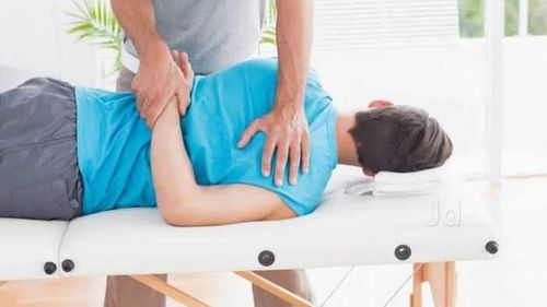 Coronavirus: Fizioterapeuții cer să nu fie detașați în alte spitale decât cele în care sunt angajați și să nu mai fie folosiți la triajul pacienților