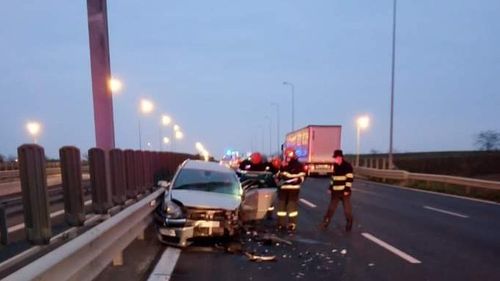 OUG care dublează sancţiunile pentru circulaţia pe contrasens pe autostradă, ţinută ,,la sertar“ până la un Guvern plin