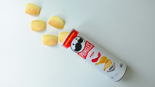 Reuters: Mars vrea să cumpere compania care deține Pringles/ Aceasta ar fi una dintre cele mai mari tranzacții din sectorul produselor alimentare ambalate