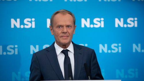 Liderul opoziției din Polonia, Donald Tusk, anunță că va propune amendarea Constituției pentru a evita un „Polexit”