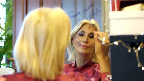 Raluca Turcan: Tradiţiile moştenite de la părinţi şi bunici sunt prima lecţie de cultură şi prima lecţie de valori autentice