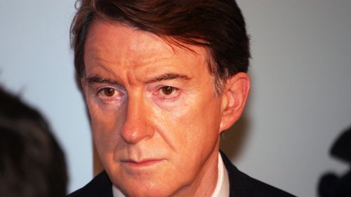 Lordul Mandelson a fost demis din funcția de ambasador al Marii Britanii în SUA din cauza legăturilor cu Epstein