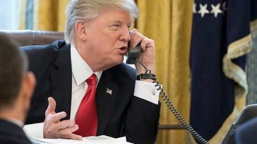 Zeci de avertizori de integritate lucrează în secret cu democrații din Congresul SUA care investighează Administrația Trump