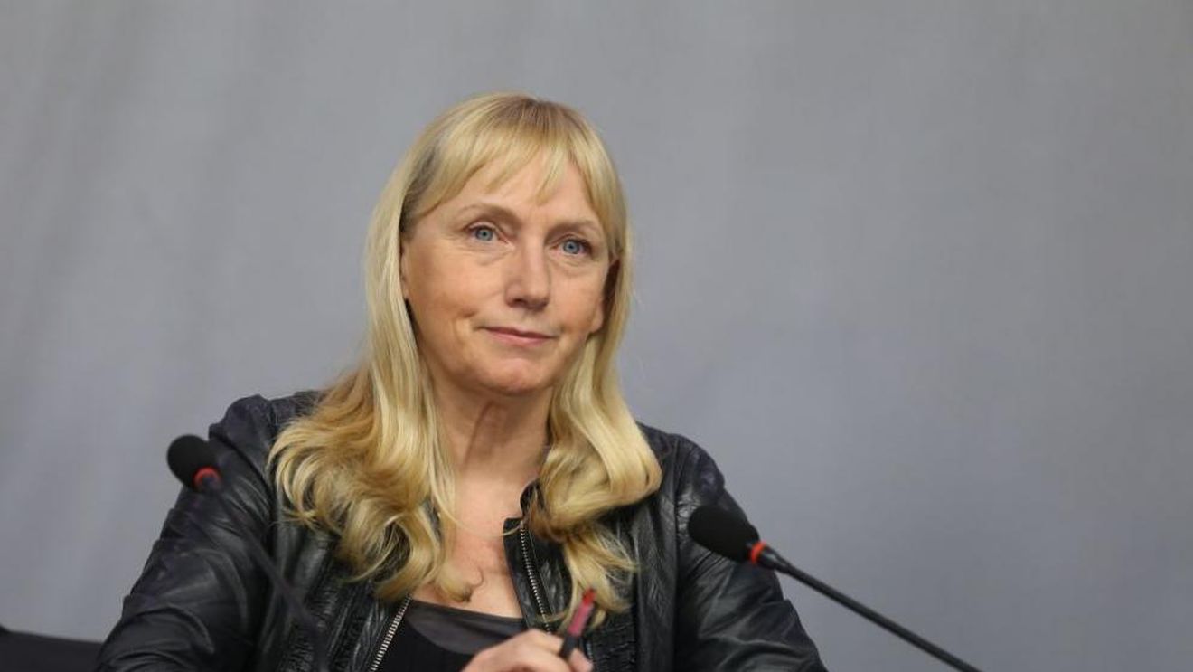 Bulgaria a cerut Parlamentului European să îi ridice imunitatea eurodeputatei socialiste Elena Ionceva