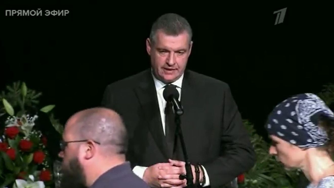 VIDEO Leonid Sluțki a parafrazat sloganul naziștilor lui Hitler la funeraliile Dariei Dughina: O țară, un președinte, o victorie!