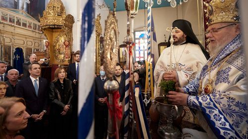 Sinodul Bisericii Ortodoxe a Greciei avertizează cu privire la impactul proiectului de legalizare a căsătoriei între persoane de același sex asupra familiei într-o scrisoare adresată parlamentarilor